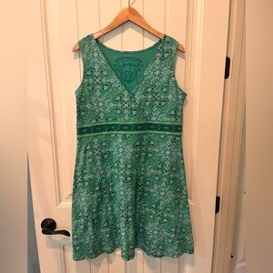 Life Is Good Dress Green Size 12 V-Neck Midi Dress EUC Summer Resort Vacay Comfy